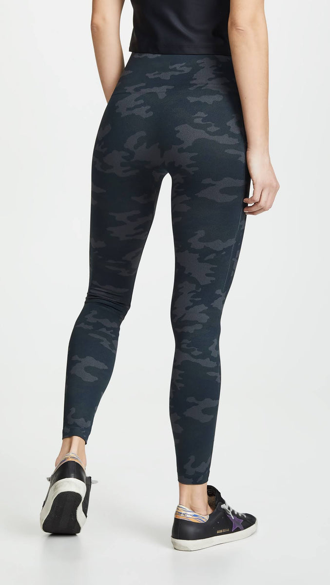 Spanx Look At Me Now Seamless Leggings- Black Camo – Styleartist