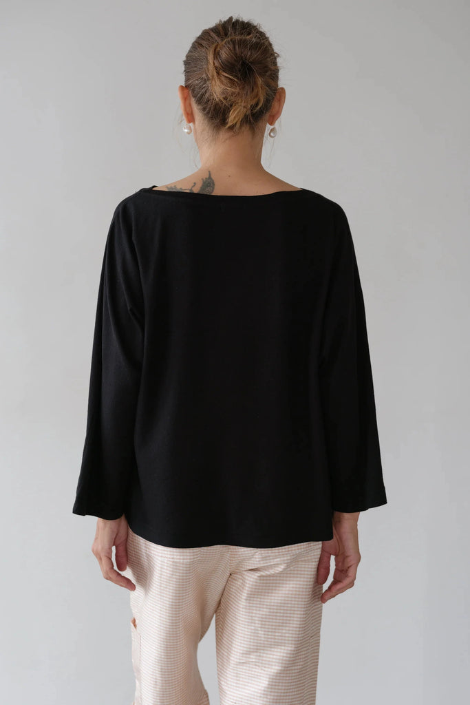 Donni The Jersey Relaxed Boatneck Long Sleeve Tee- Jet Black - Styleartist