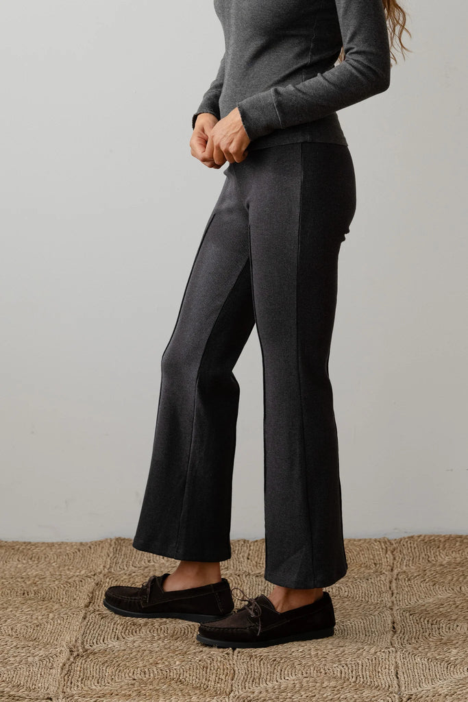 Donni The Rib Kick Flare Pant - Charcoal Grey - Styleartist