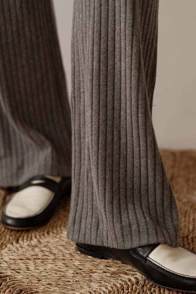 Donni The Sweater Rib Simple Pant- Charcoal Grey - Styleartist