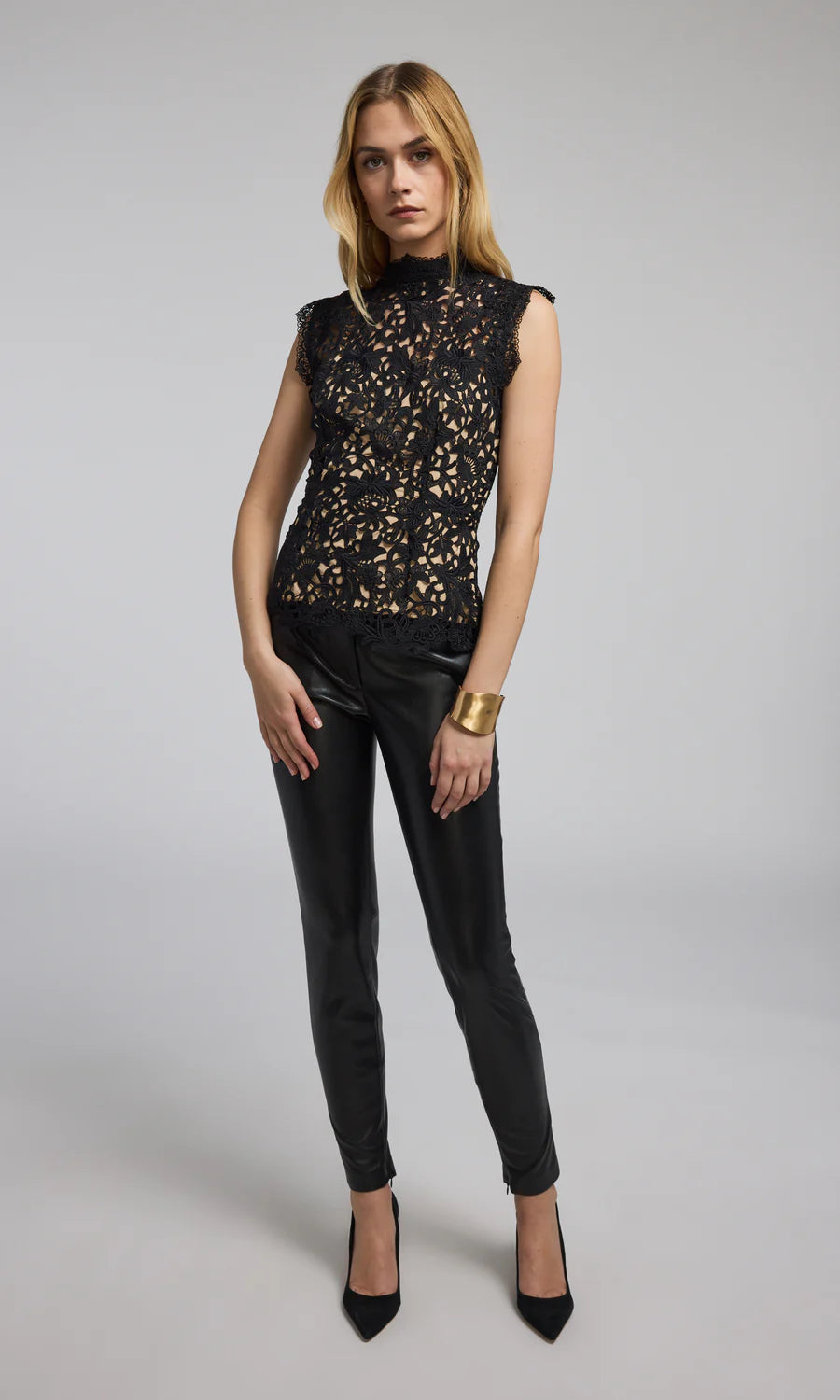 Generation Love Rosetta Guipure Top- Black/Beige – Styleartist