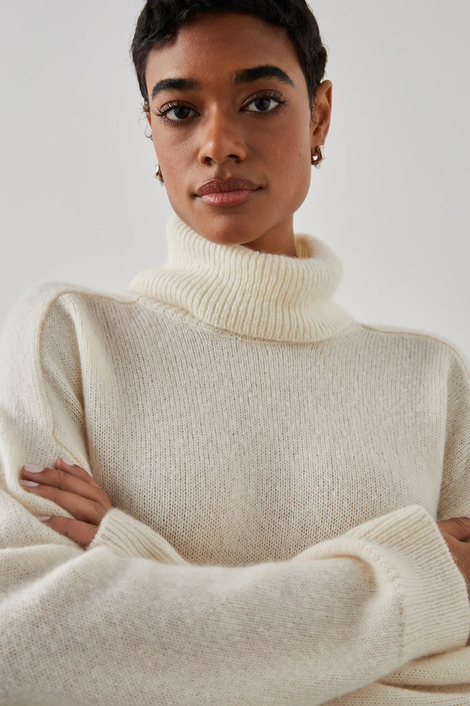 Rails Estelle Cashmere Turtleneck Sweater- Ivory - Styleartist
