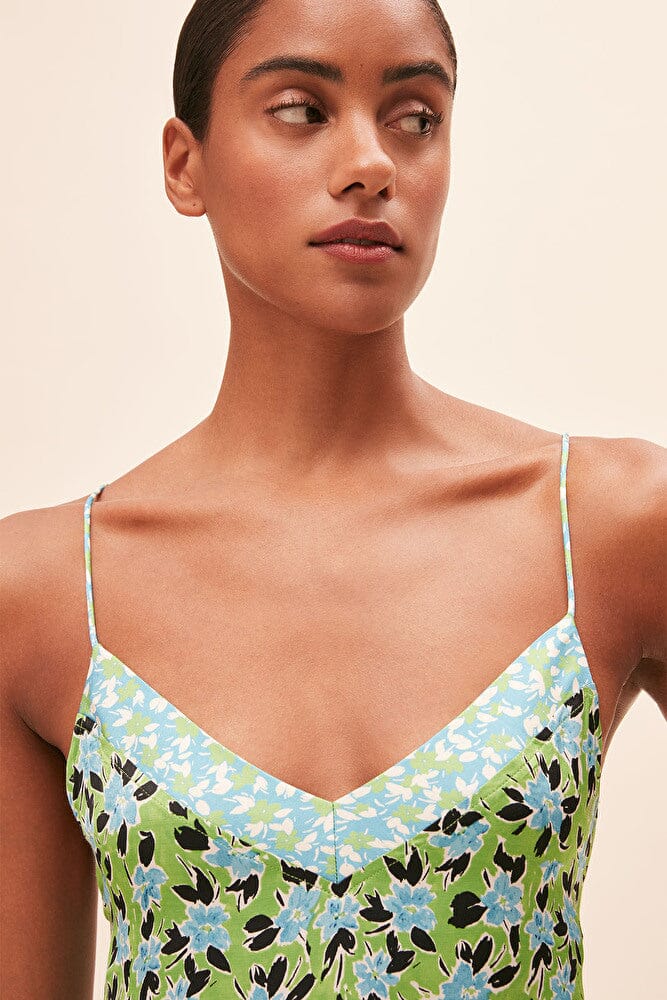 Suncoo Chelsy Backless Satin Slip Dress- Green Floral Print Styleartist Suncoo Chelsy Backless Satin Slip Dress- Green Floral Print Styleartist