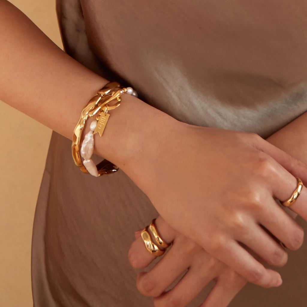 Biko Elle Pearl Bracelet - Gold - Styleartist