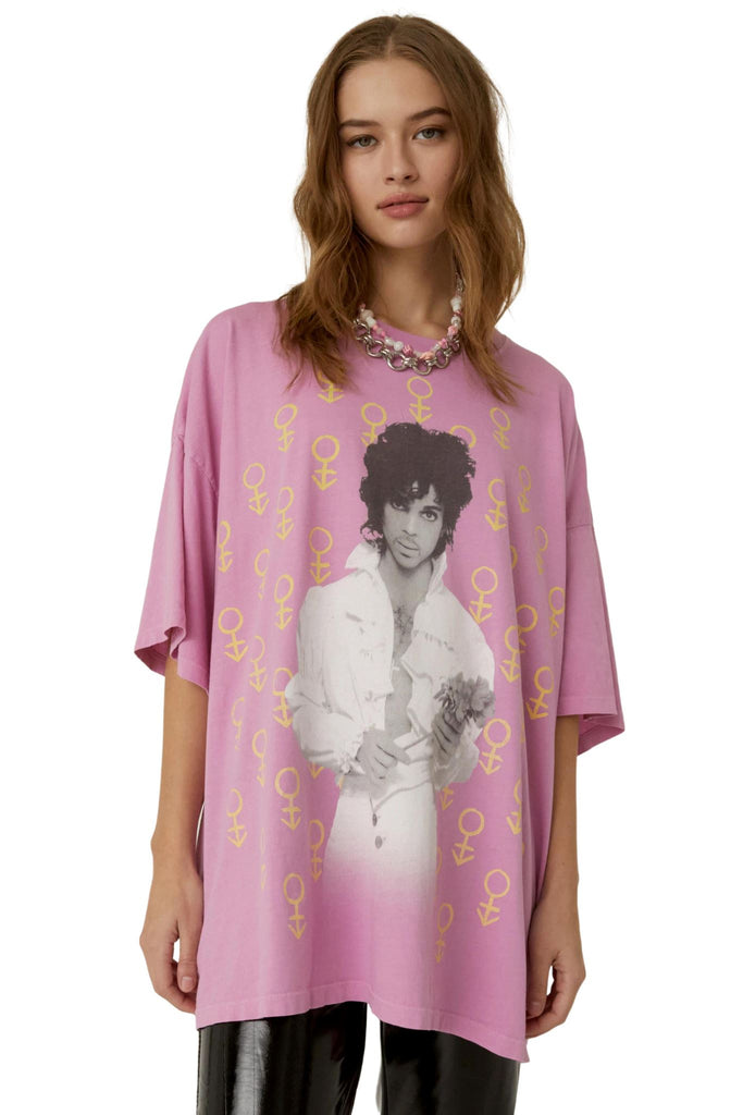 Daydreamer Prince The Cross One Size Tee- Lilac Rose - Styleartist