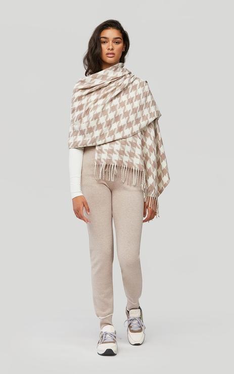 Soia & Kyo Sania Woven Jacquard Scarf with Houndstooth Pattern-Fawn - Styleartist