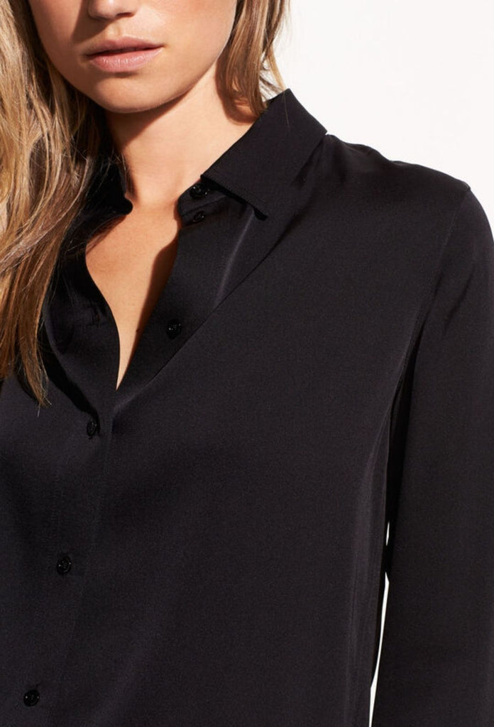 Vince Slim Fitted Stretch Silk Blouse - Black - Styleartist